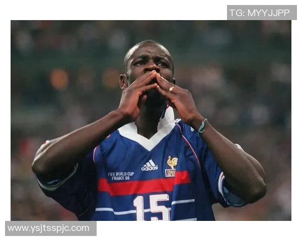 探讨世界足球史上杰出的黑人球星及其影响力与成就